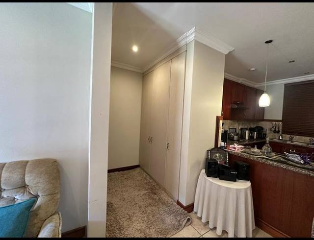 1 BEDROOM PROPERTY TO RENT IN NEWLANDS